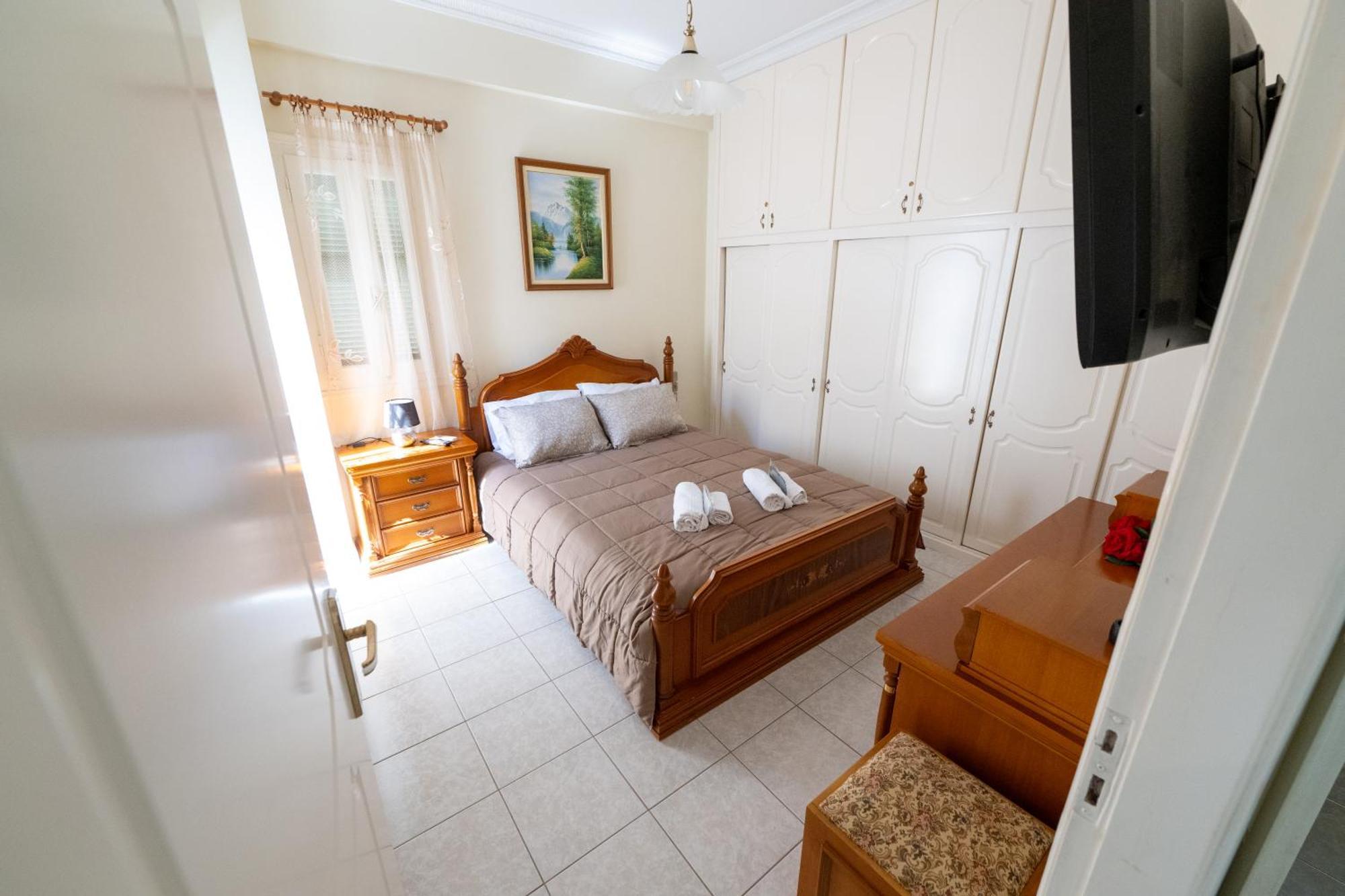 Mando Patrasso - Classical Apartment In The Center Of Patras With Free Parking Eksteriør billede