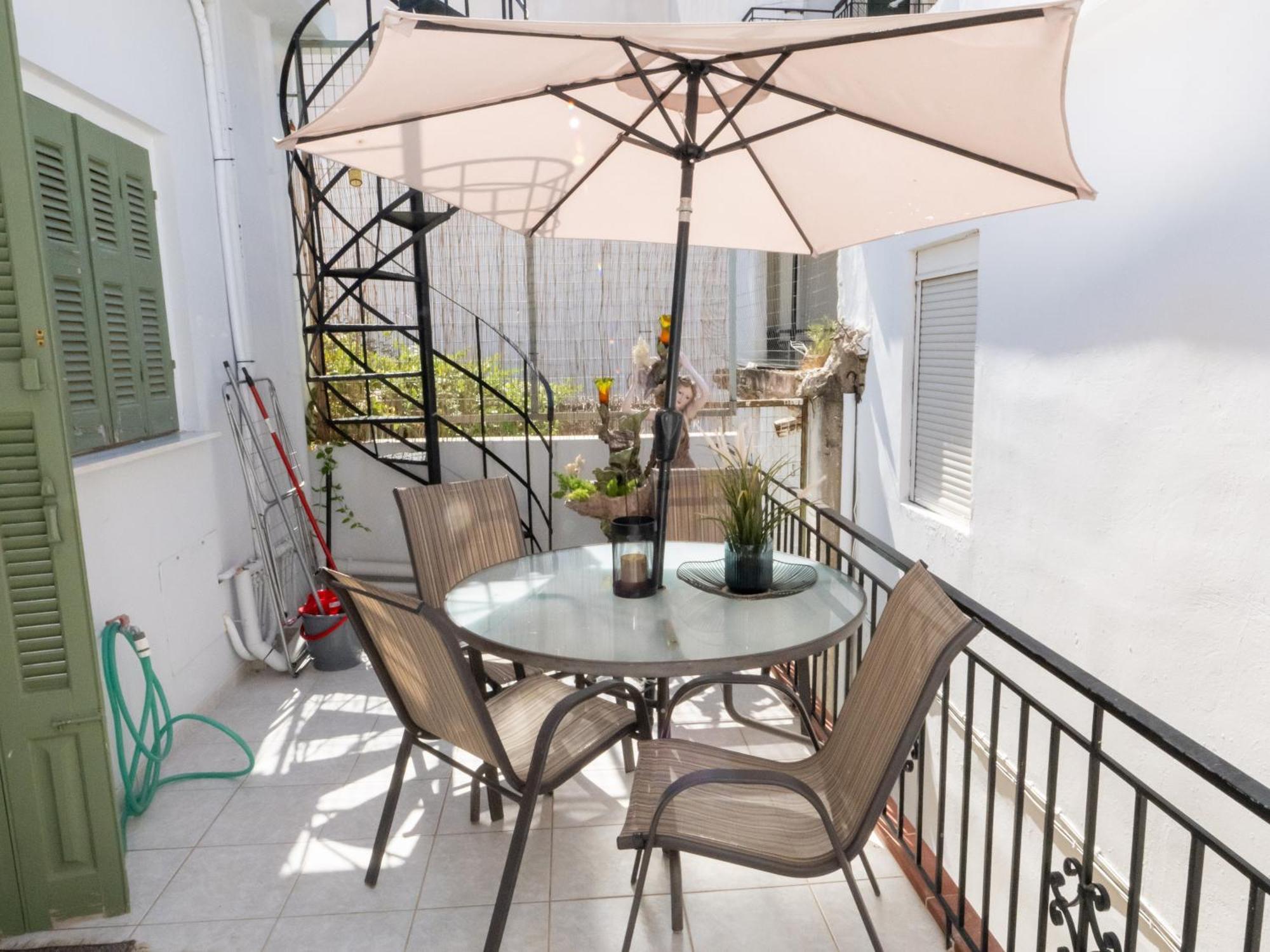 Mando Patrasso - Classical Apartment In The Center Of Patras With Free Parking Eksteriør billede